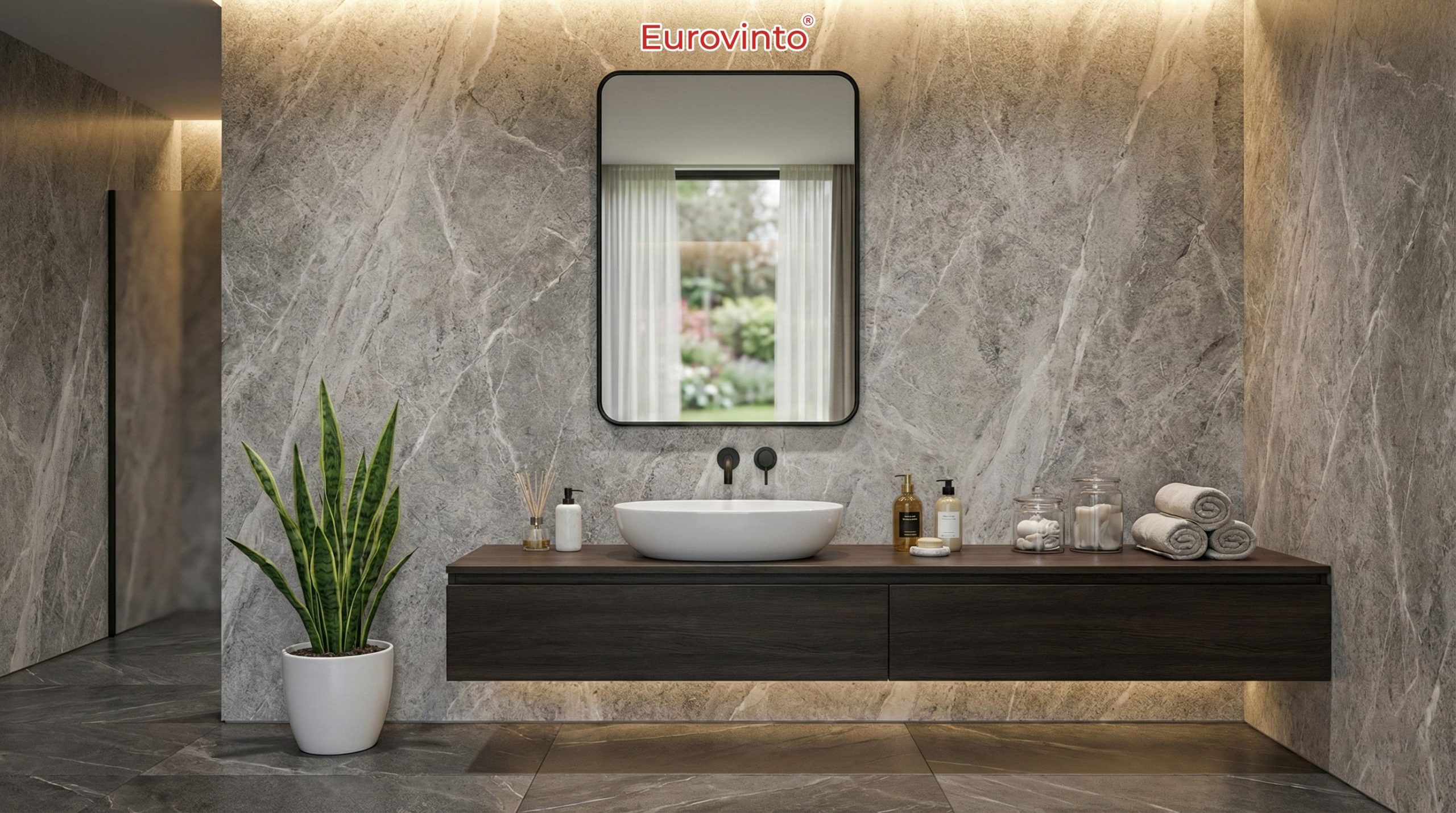 Sự tinh tế của Gương soi Eurovinto F60*80 và Phụ kiện thiết bị vệ sinh Eurovinto trong tổng thể không gian nhà vệ sinh sang trọng.